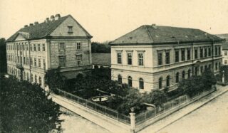 Theresienstadt-1909-Rathaus - Schule