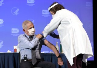 Dr. Anthony Fauci receives the Moderna vaccine 